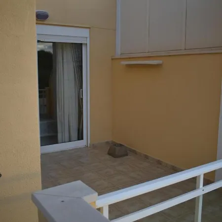 Atico En Marinas De *